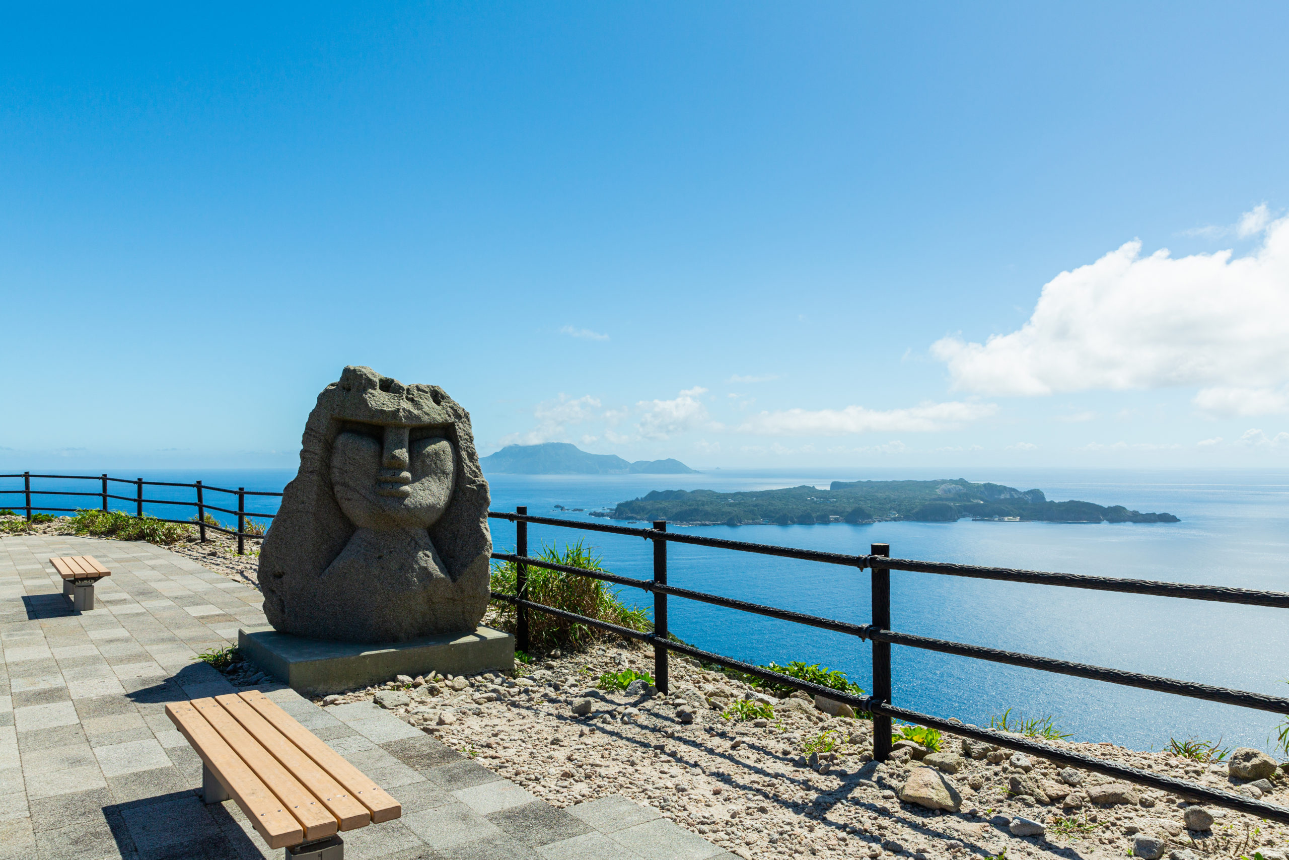 石山展望台(向山展望台) | 新島村観光案内所｜ 旅行・宿泊・食事